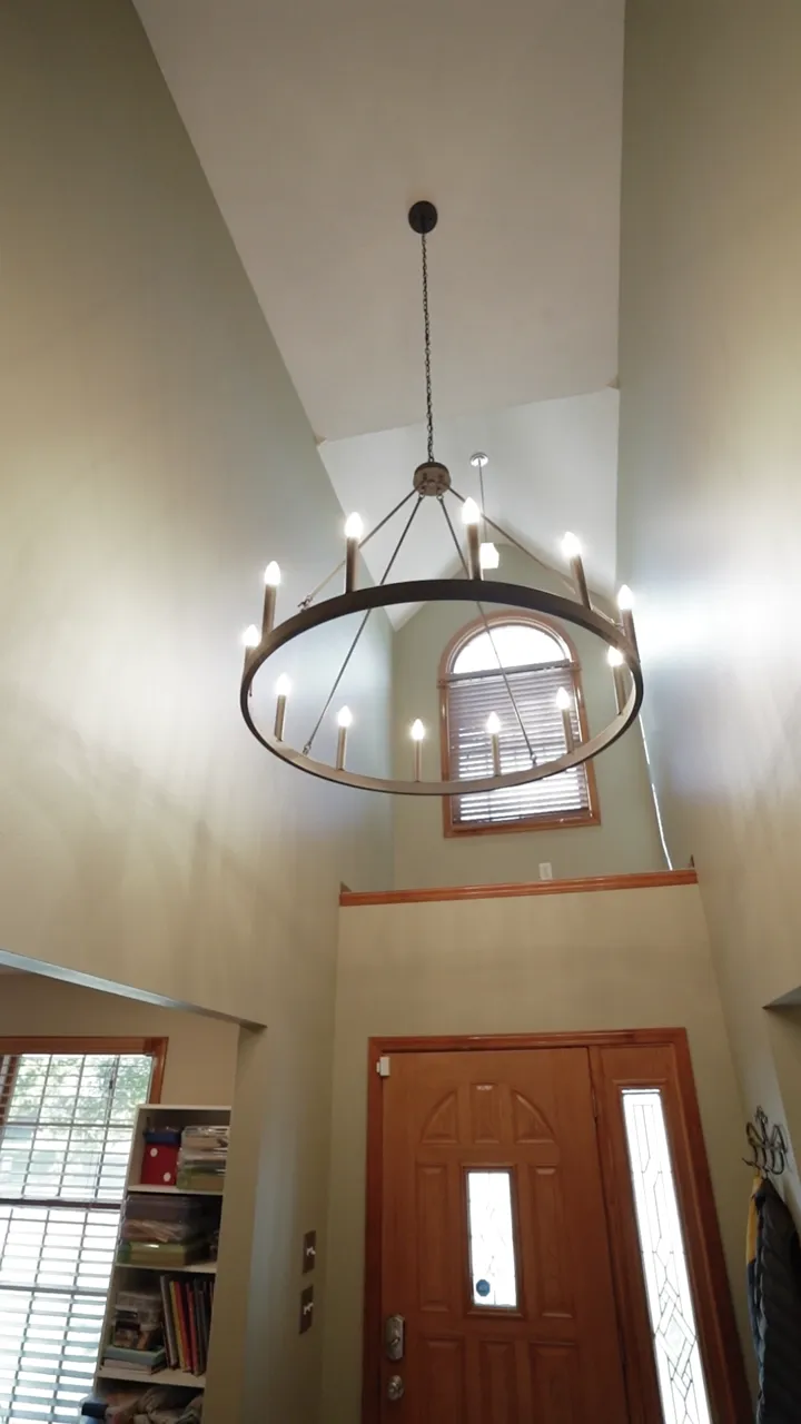 Vertical listing reel of a family home